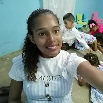 Babysitter in Panama City: Yissell