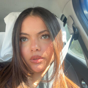 Babysitter Marseille: Ikram