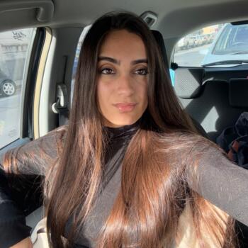 Babysitter in Vic: Maria