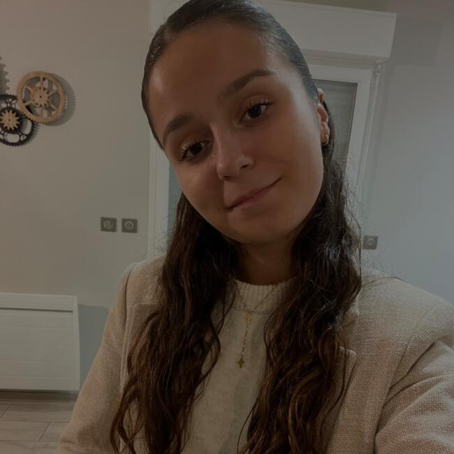 Babysitter in Chambray-lès-Tours: Telma