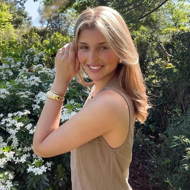 Babysitter in Anglet: Nour