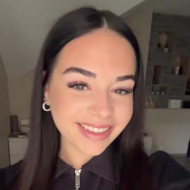 Babysitter in Cranves-Sales: Morgane