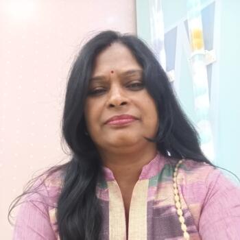 दिल्ली में आया: Santosh