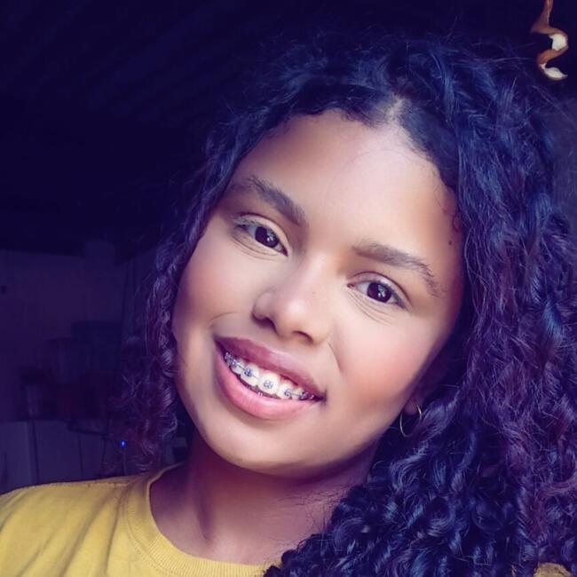 Babysitter in Goiás: Adelia Darth