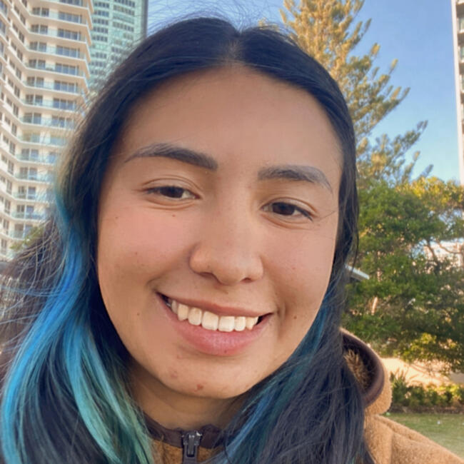 Babysitter in Gold Coast: Lina