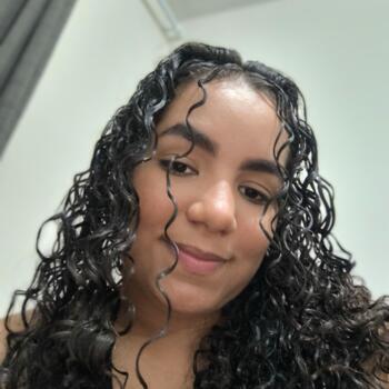 Babysitter Valparaíso de Goiás: Amanda