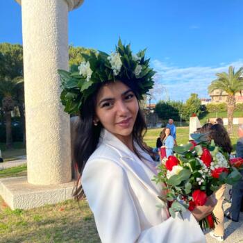 Babysitter a Francavilla al Mare: Valentina
