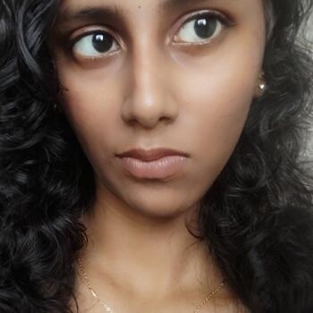 Babysitter in Puchong Batu Dua Belas: Niiranjana