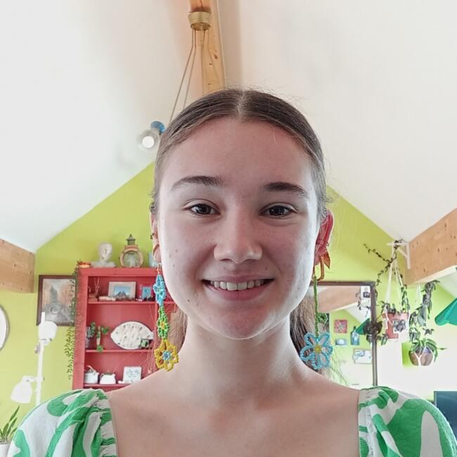 Babysitter in Etterbeek: Enola