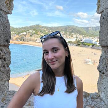 Babysitter in Tours: Orianne