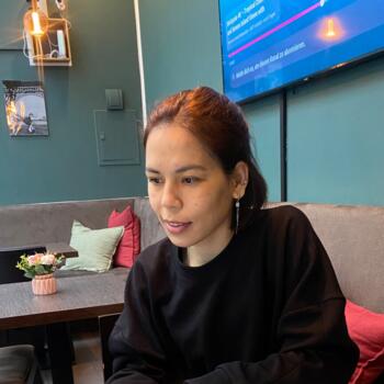 Babysitter in Berlin: Maral