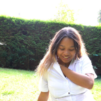 Babysitter Offenbach: Ève