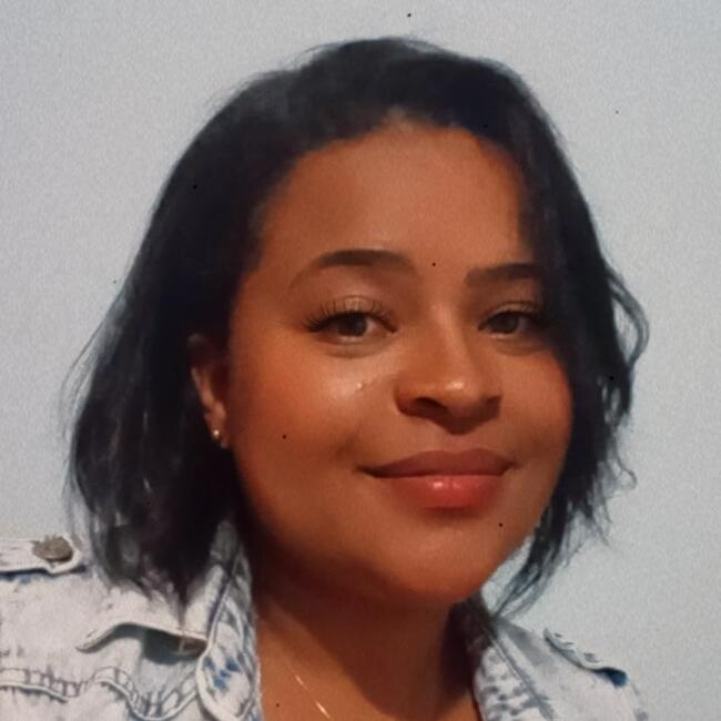 Babá em Santa Luzia: Verônica Gomes