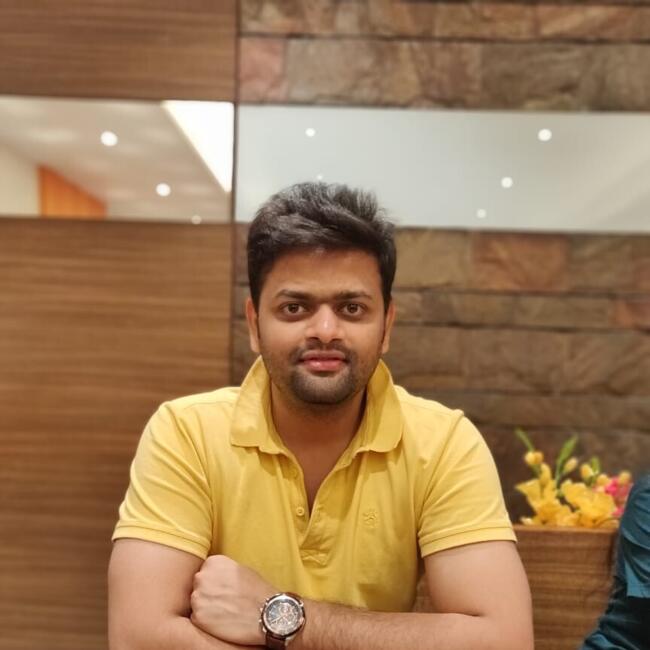 पुणे में बेबीसिटिंग की नौकरी: Darshan