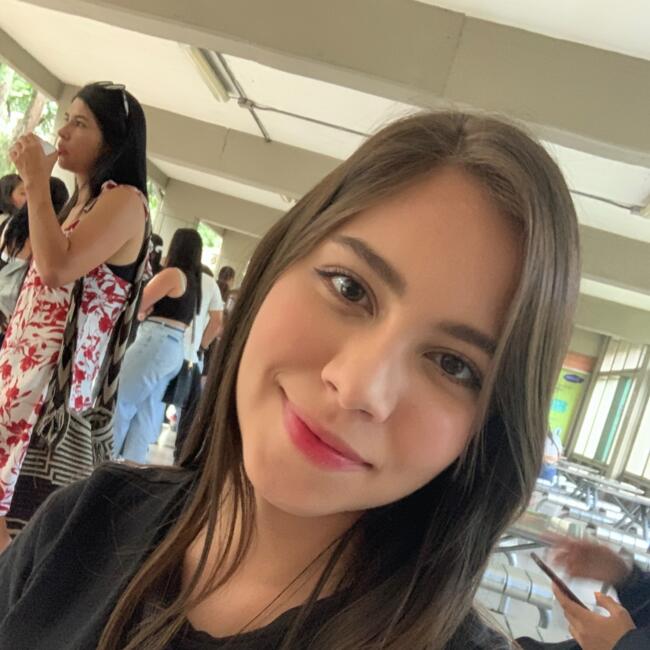 Babysitter στην περιοχή Villavicencio: Angela