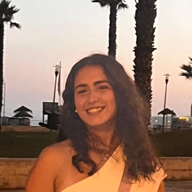 Babysitter em Lisboa: Maria