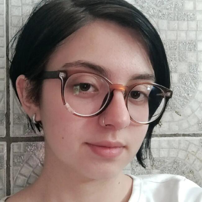 Babysitter in Viamão: Millena