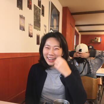 Babysitter in Melbourne: Jin