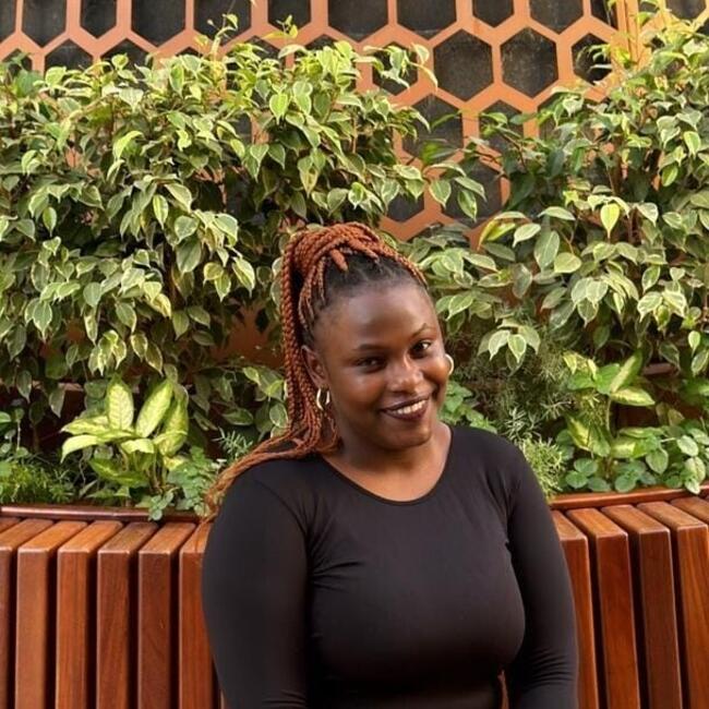 Babysitter in Doha: Florence