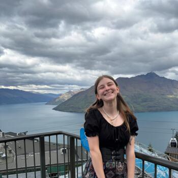 Babysitter in Central Coast: Grace