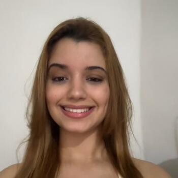 Babysitter Guarapari: Beatriz De Souza Sá Teles