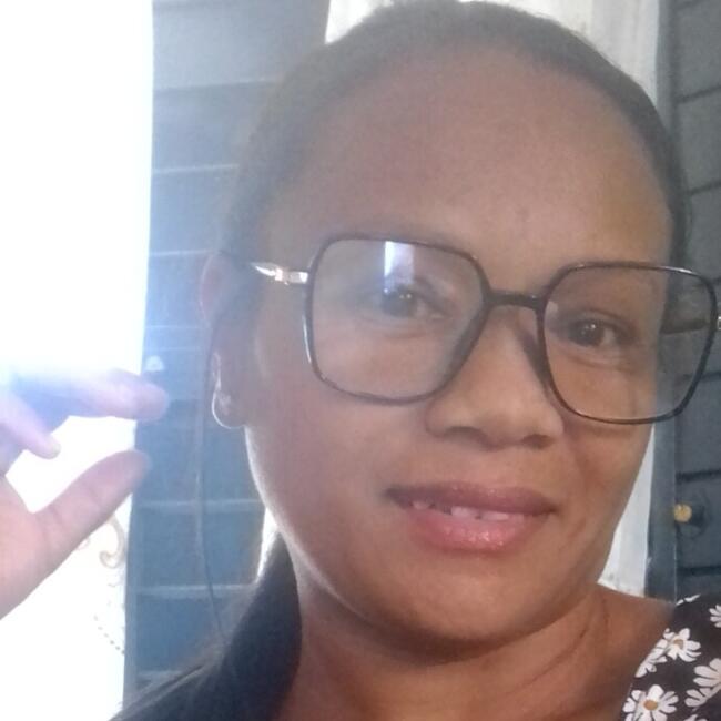 Nanny in Port Louis: Fenosoa