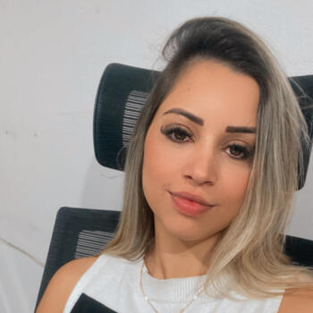 Babysitting job in Cachoeiro de Itapemirim: babysitting job Aline