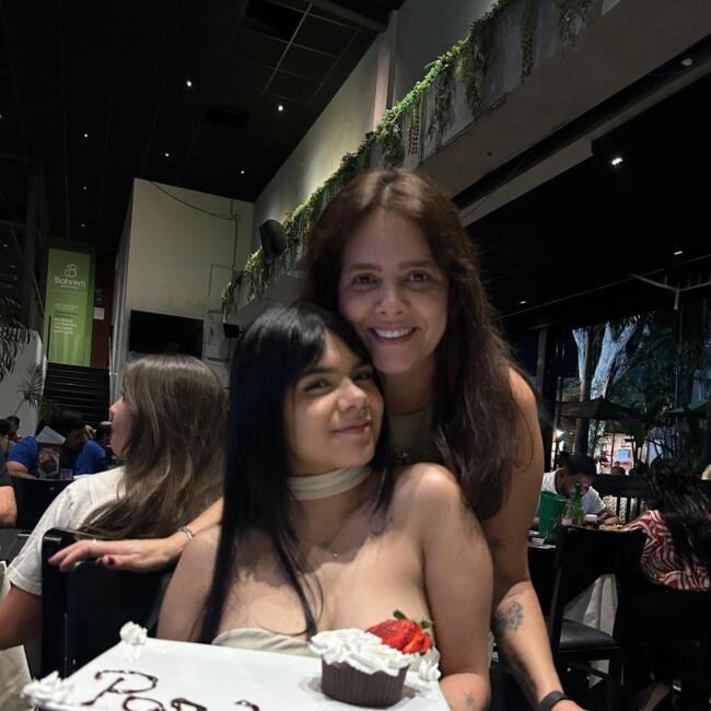 Babá em Goiânia: Isadora