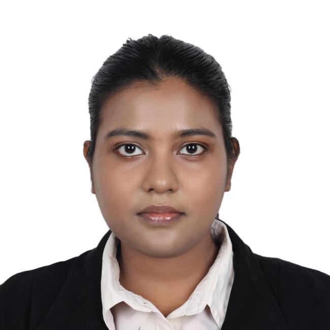 Babysitter in Dubai: Minoli Aluthwatta