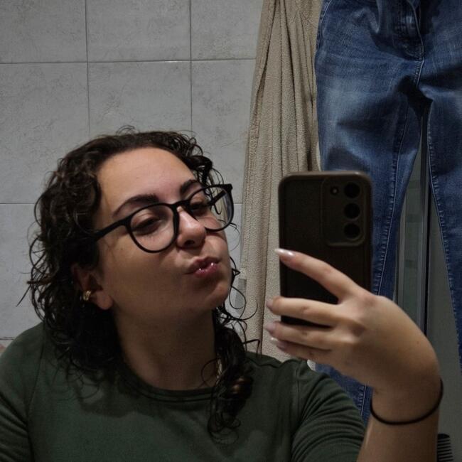 Babysitter a Montesilvano Marina: Valentina