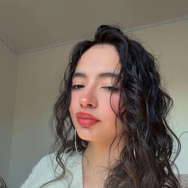 Babysitter in Aroeira (Distrito de Setúbal): Thifanny