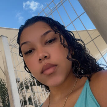 Babá em Vila Velha: Kamili