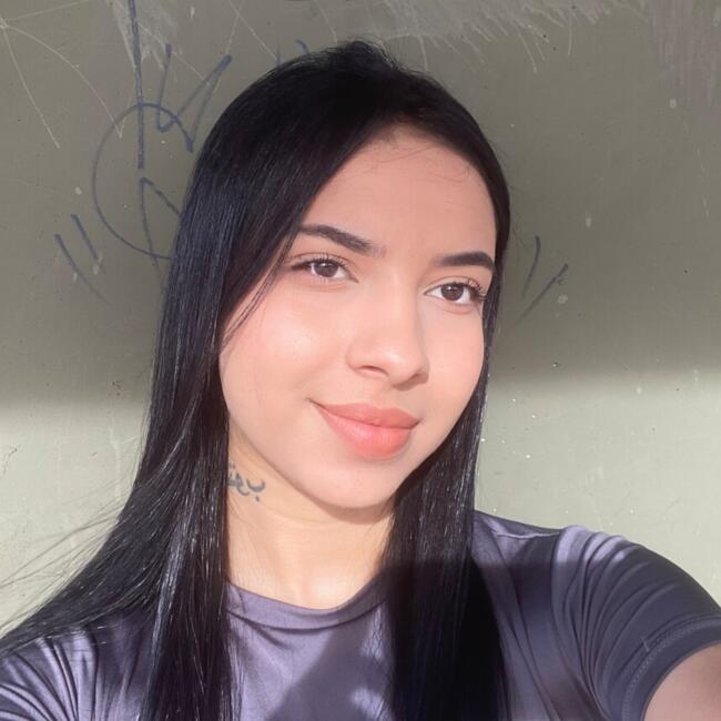 Babysitter in Brasília: Kamila