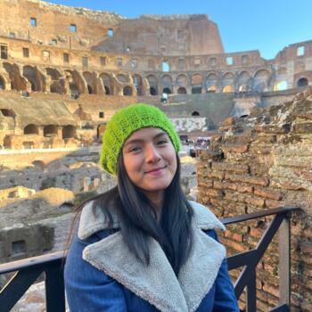 Babysitter in Madrid: Topacio Stefany