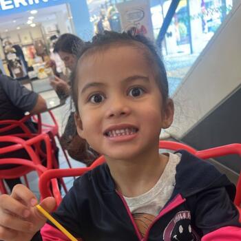 Babysitting job in Curitiba: babysitting job Jessica