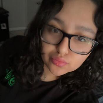 Babysitter in Phoenix: Briana