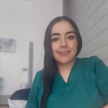 Niñera en Bogotá: Lina