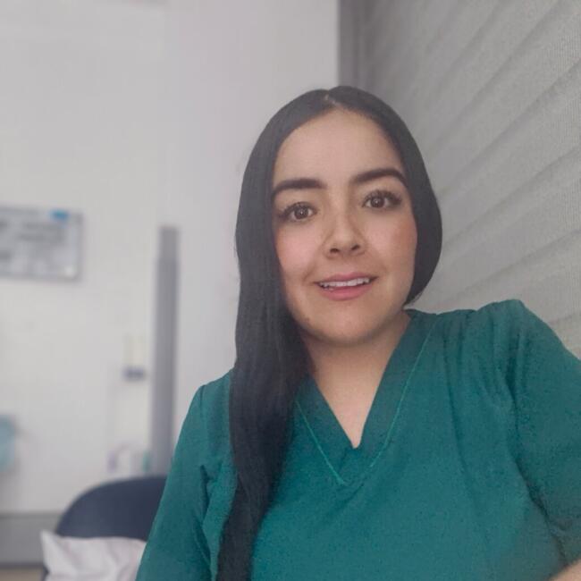 Niñera en Bogotá: Lina