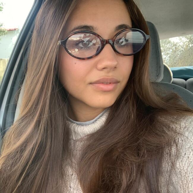 Babysitter in Cascais: Carolina