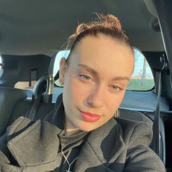Babysitter in Saint-Mihiel: Aliana