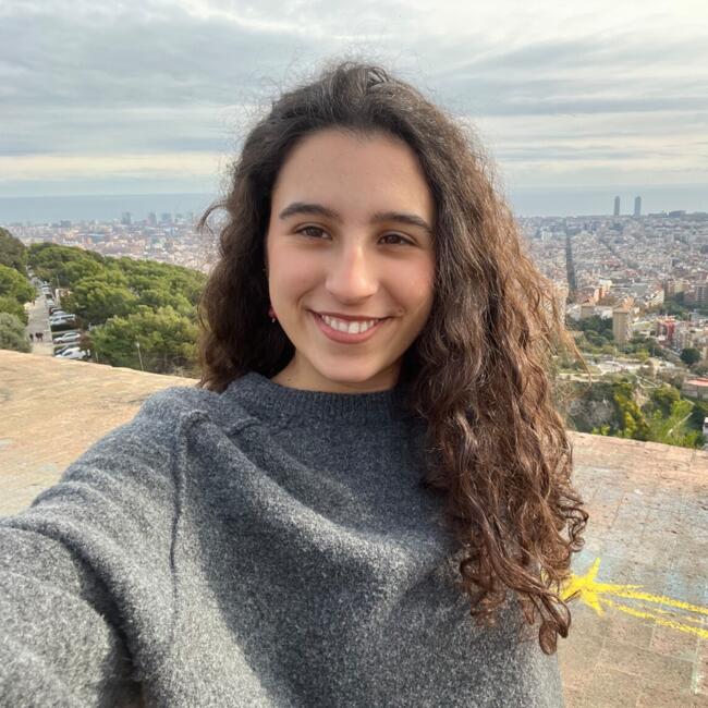 Nanny in Burriana: Claudia