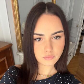 Babysitter in Paris: Fleur