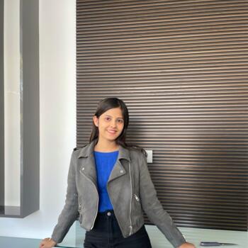 Babysitter in Gurugram: Shivani