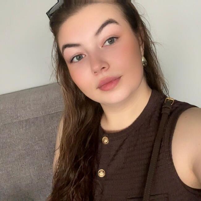 Babysitter in Ganshoren: Manon