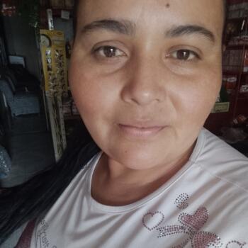 Babysitter in Armenia: Marisol