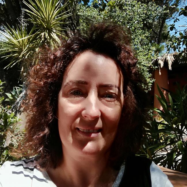 Babysitter in Seixal: Ana