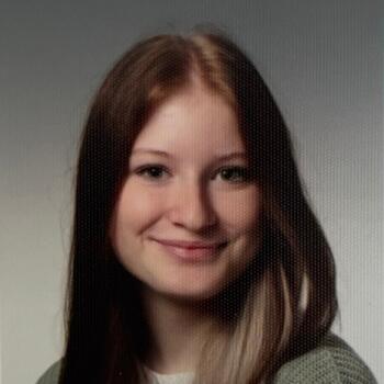 Babysitter in Klaus an der Pyhrnbahn: Elena