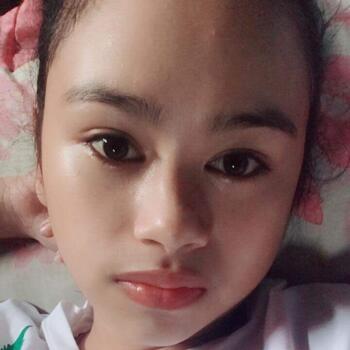 Babysitter in Alegria (Central Visayas): Karen Joy