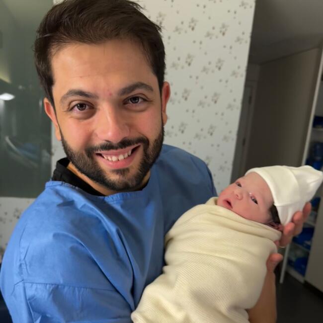 Trabalho de babysitting em Porto: João