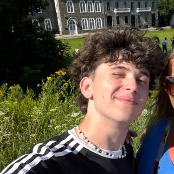 Baby-sitter Avrillé: Theo Louis